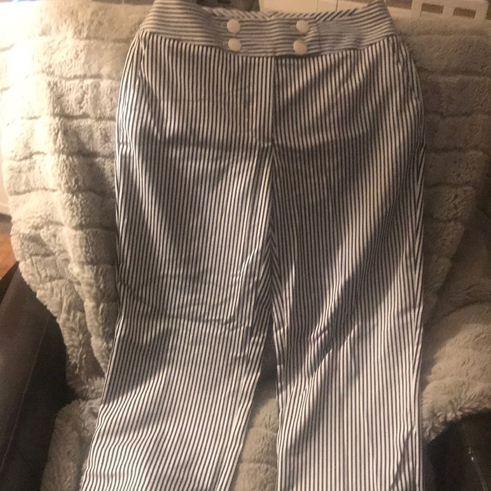 SALE 🎈🎈Chico’s crop pants
